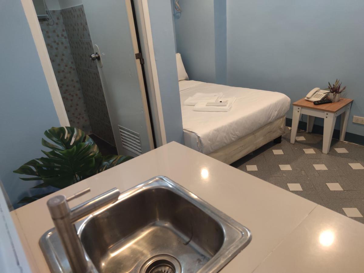 Glory Hotel Cubao Quezon City Zewnętrze zdjęcie